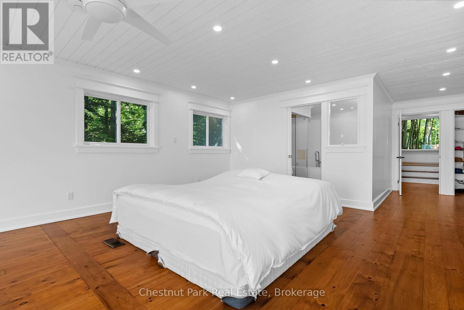 1082 Halls Rd #5, Muskoka Lakes, Ontario  P0B 1J0 - Photo 16 - X12085585