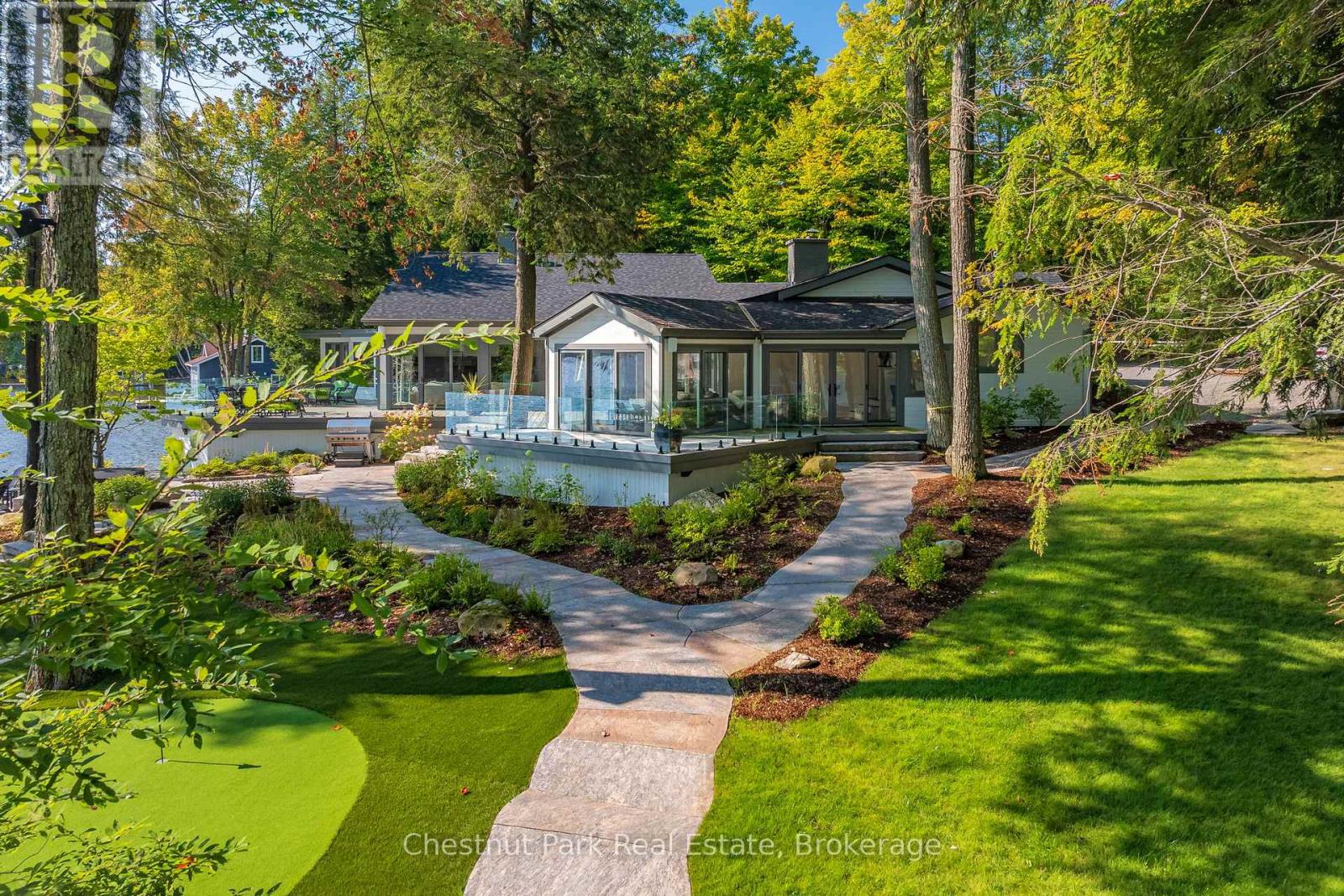 1082 Halls Rd #5, Muskoka Lakes, Ontario  P0B 1J0 - Photo 5 - X12085585