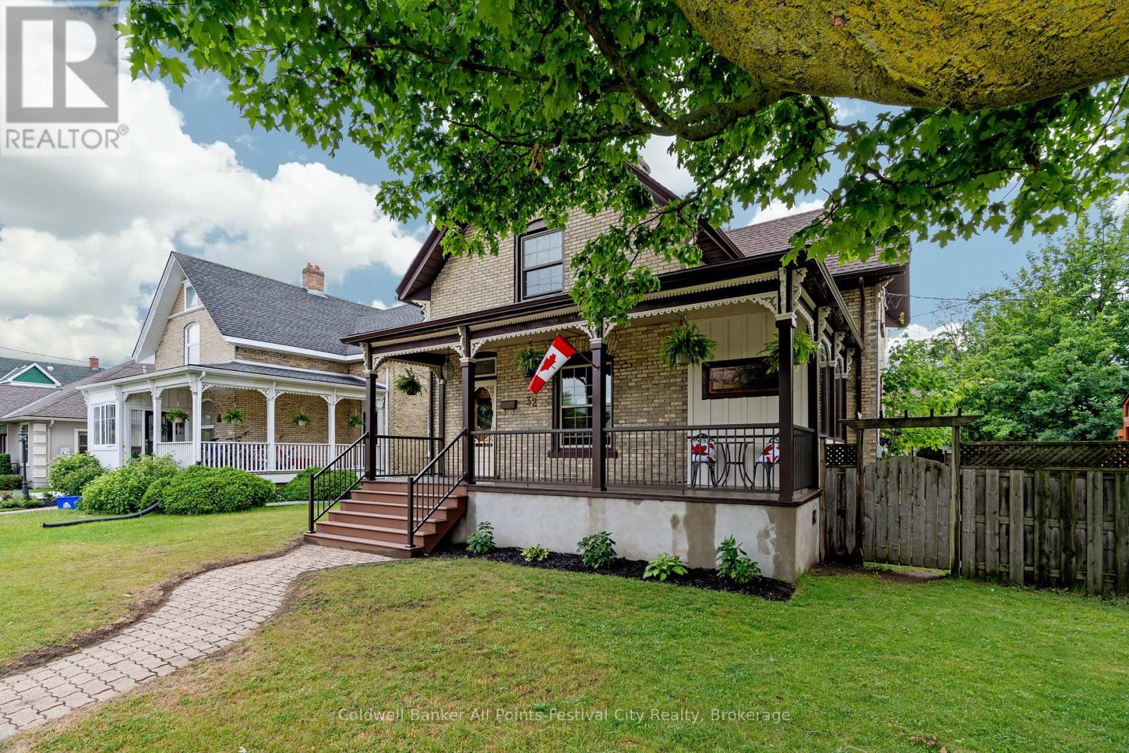 Property at 32 CAMBRIA ROAD S image 1