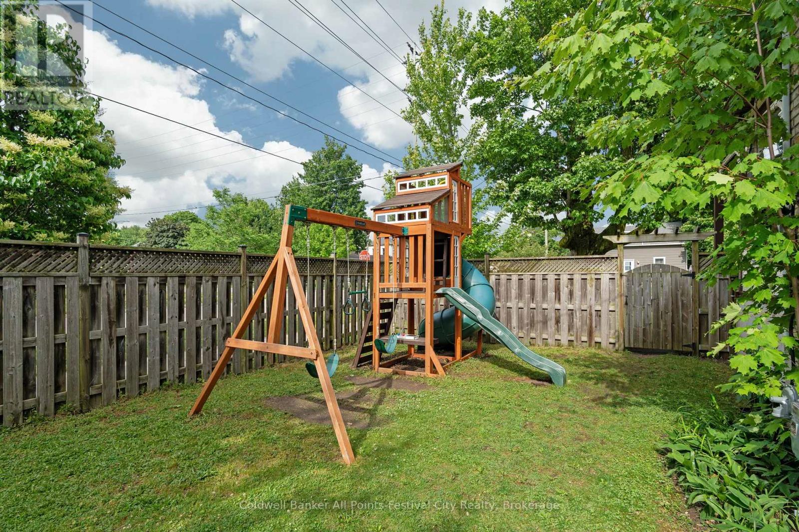 32 Cambria Road S, Goderich, Ontario  N7A 3E4 - Photo 9 - X12234899