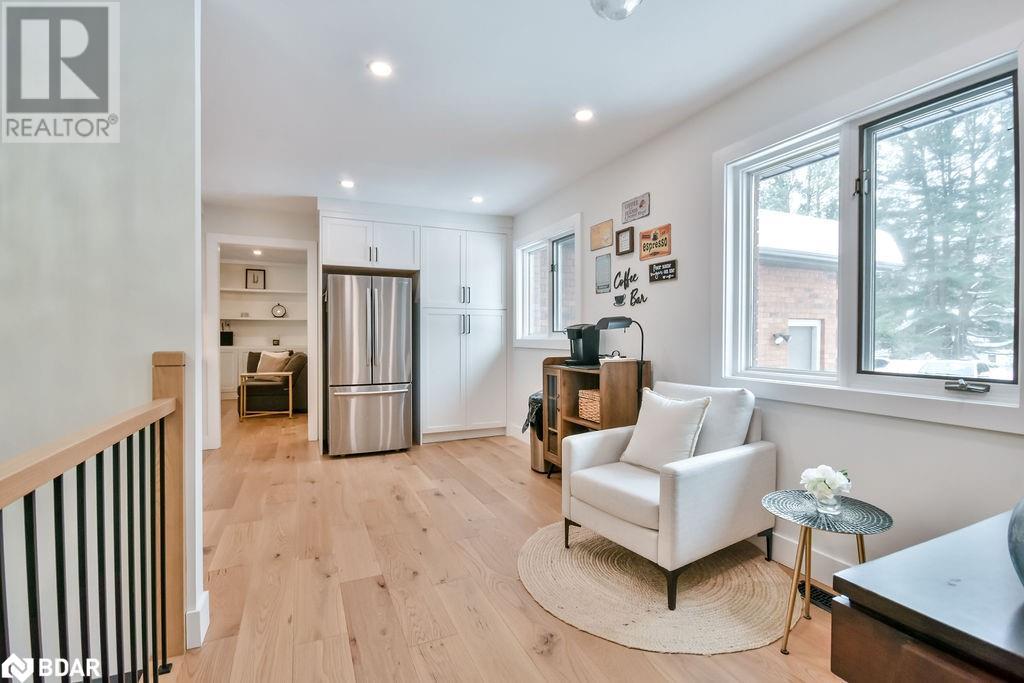 Property at 46 HOLLOWAY Lane image 4