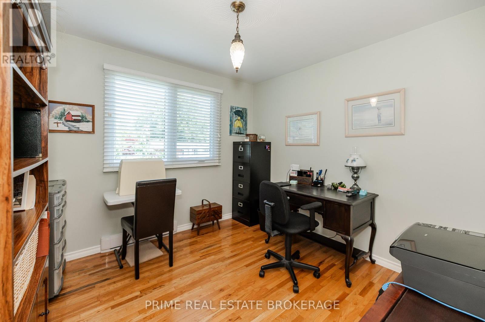 188 Elm Street, West Elgin, Ontario  N0L 2P0 - Photo 17 - X12235623