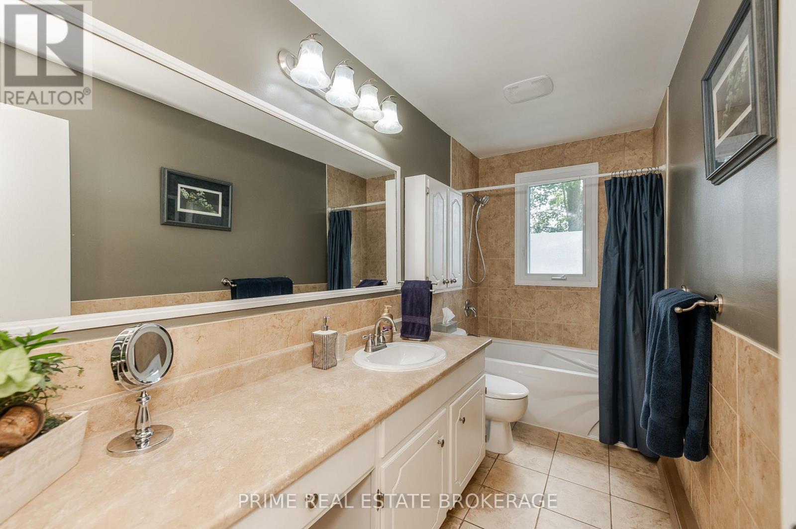 188 Elm Street, West Elgin, Ontario  N0L 2P0 - Photo 19 - X12235623