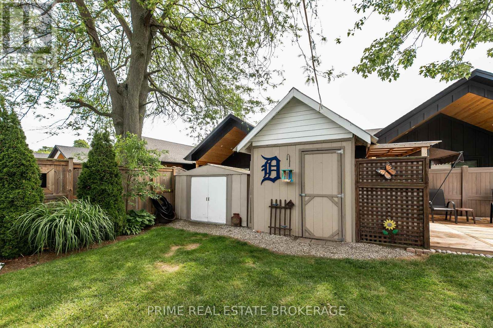 188 Elm Street, West Elgin, Ontario  N0L 2P0 - Photo 31 - X12235623