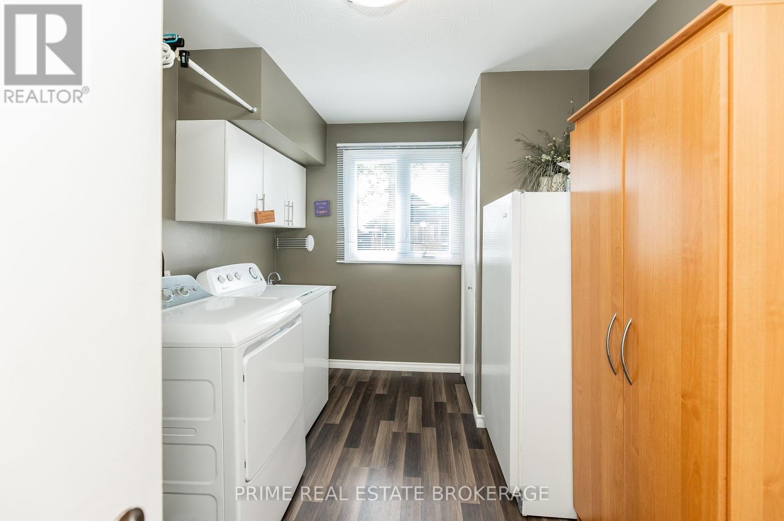 188 Elm Street, West Elgin, Ontario  N0L 2P0 - Photo 4 - X12235623
