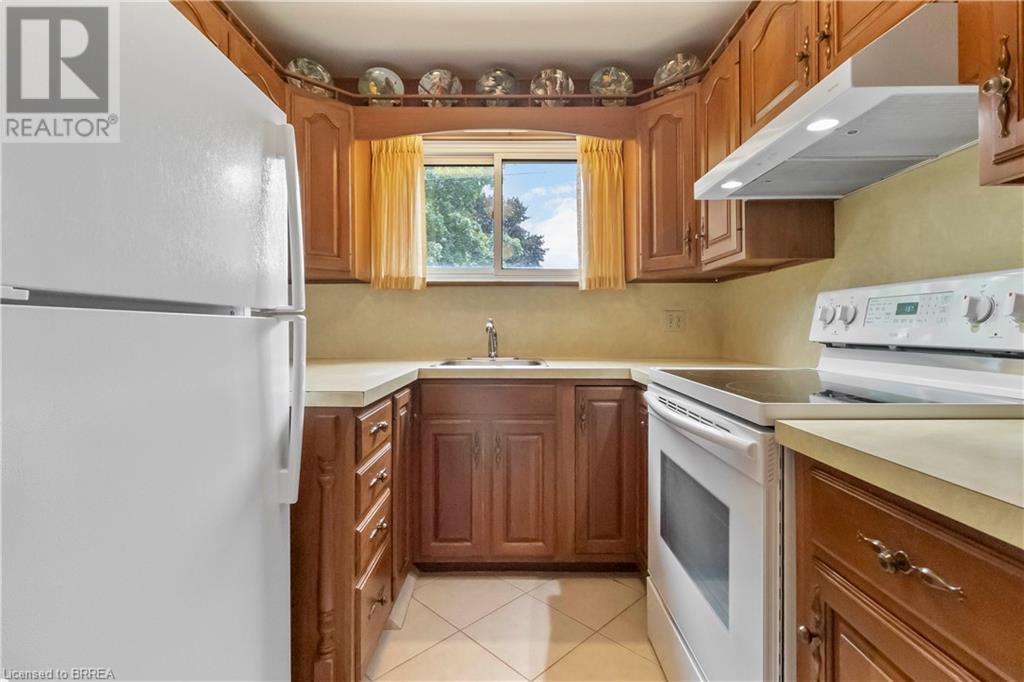 2 Barbara Street, Brantford, Ontario  N3R 5M8 - Photo 15 - 40741083