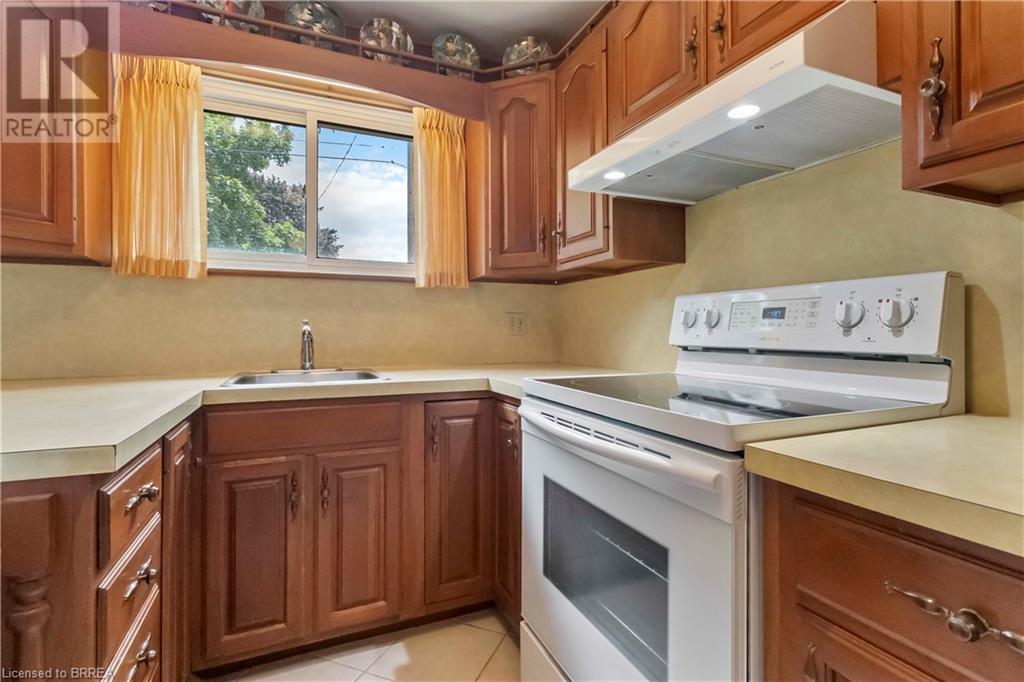 2 Barbara Street, Brantford, Ontario  N3R 5M8 - Photo 16 - 40741083