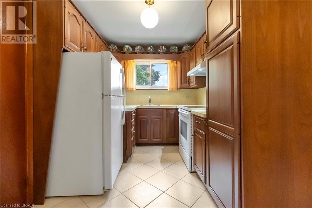2 Barbara Street, Brantford, Ontario  N3R 5M8 - Photo 17 - 40741083
