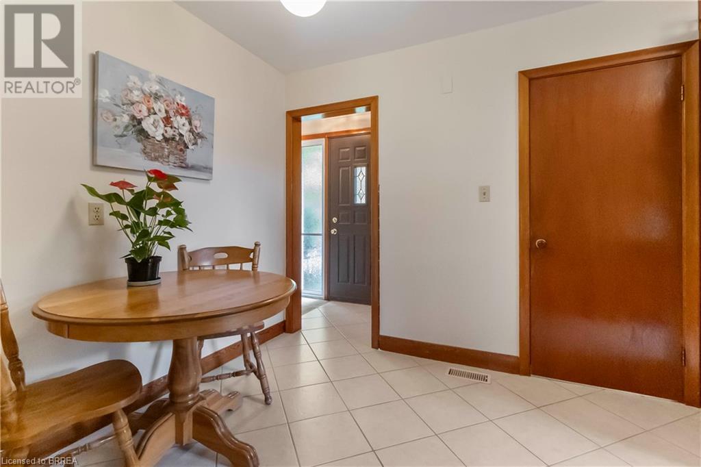 2 Barbara Street, Brantford, Ontario  N3R 5M8 - Photo 18 - 40741083