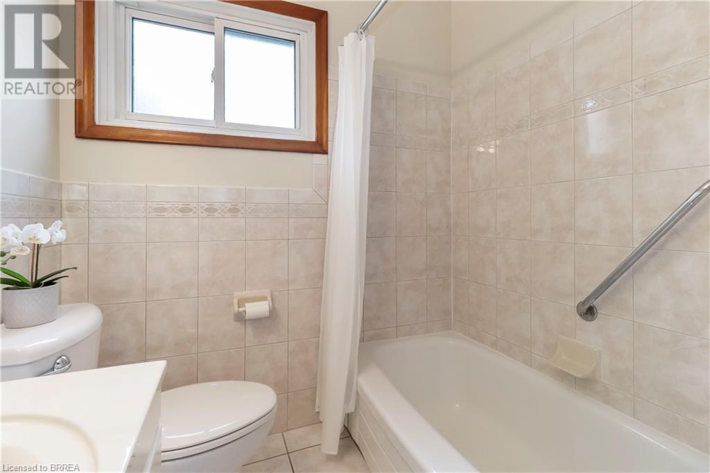 2 Barbara Street, Brantford, Ontario  N3R 5M8 - Photo 27 - 40741083