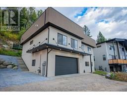 934 REDSTONE Drive, rossland, British Columbia
