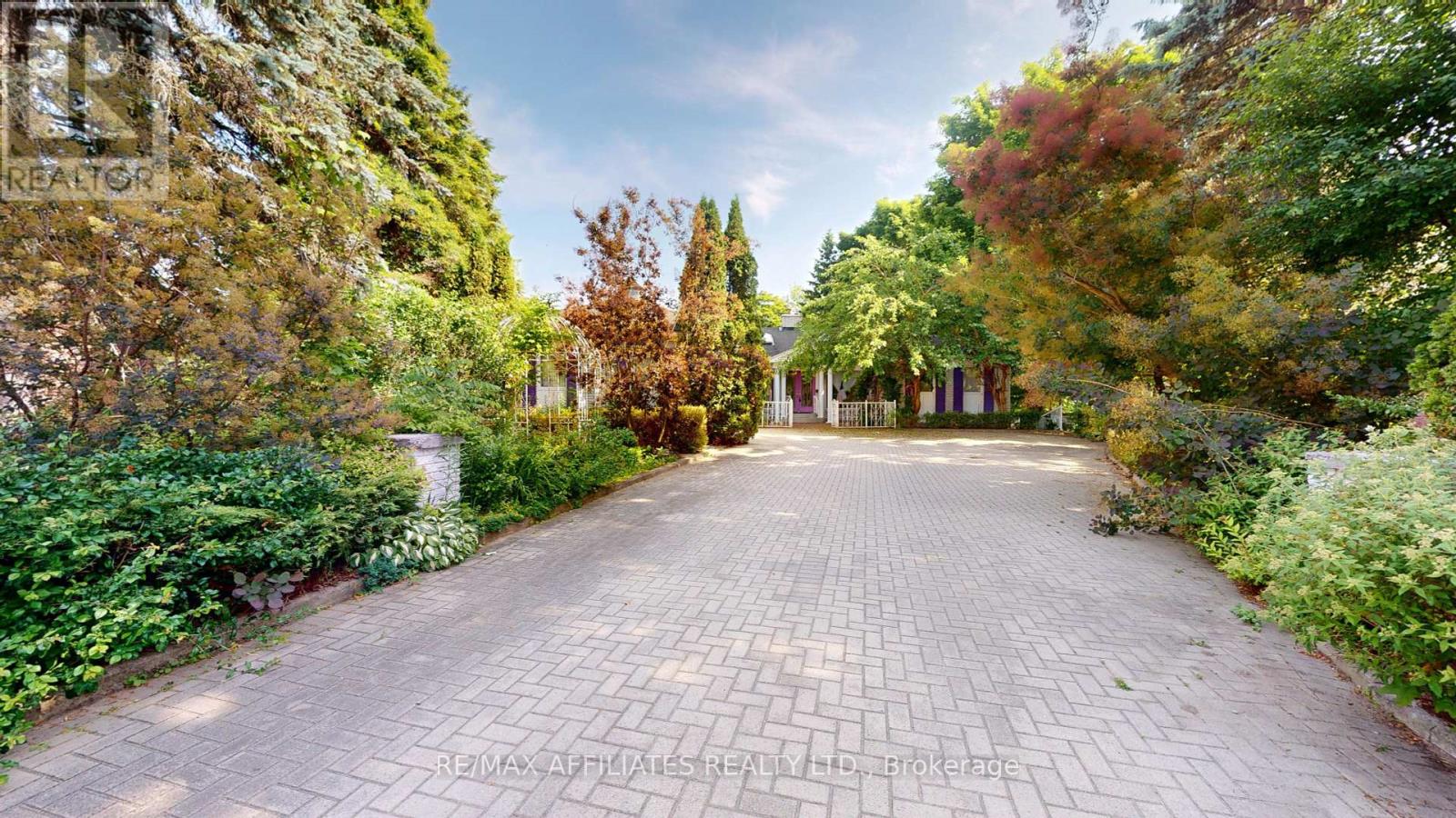 Property at 31 PINEVIEW ROAD image 2