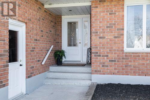Property at 254 GLENWOOD CRESCENT image 3