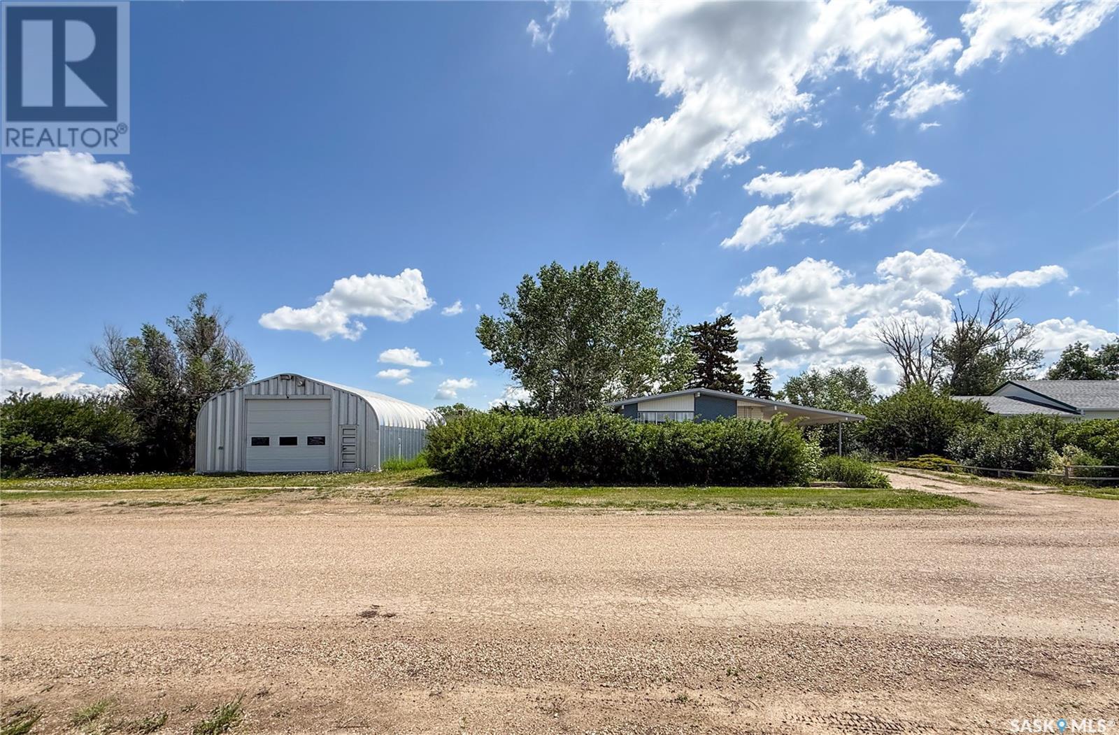 114-116 1st STREET E, Climax, Saskatchewan