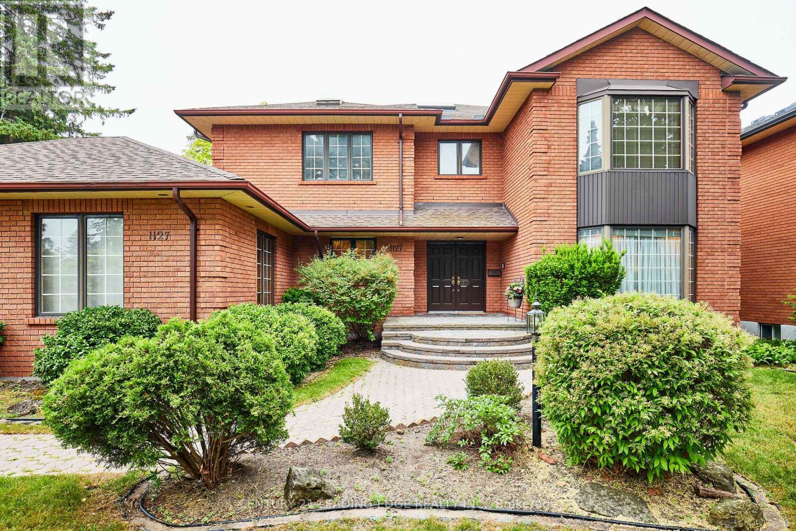 Property at 1127 OSHAWA BOULEVARD N image 3
