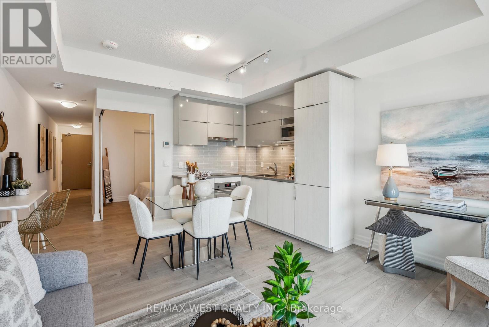 1304a - 10 Rouge Valley Drive, Markham, Ontario  L6G 0G9 - Photo 6 - N12235089