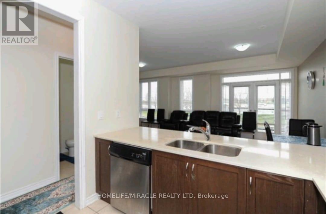 Property at 8 - 9601 JANE STREET image 4