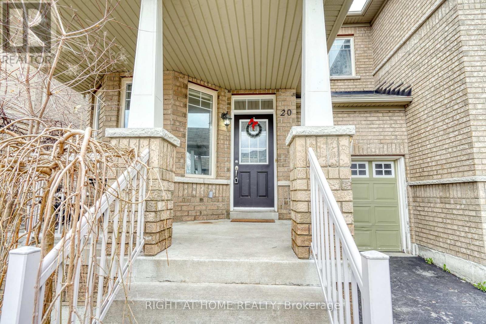 Property at 20 SEIFFER CRESCENT image 2