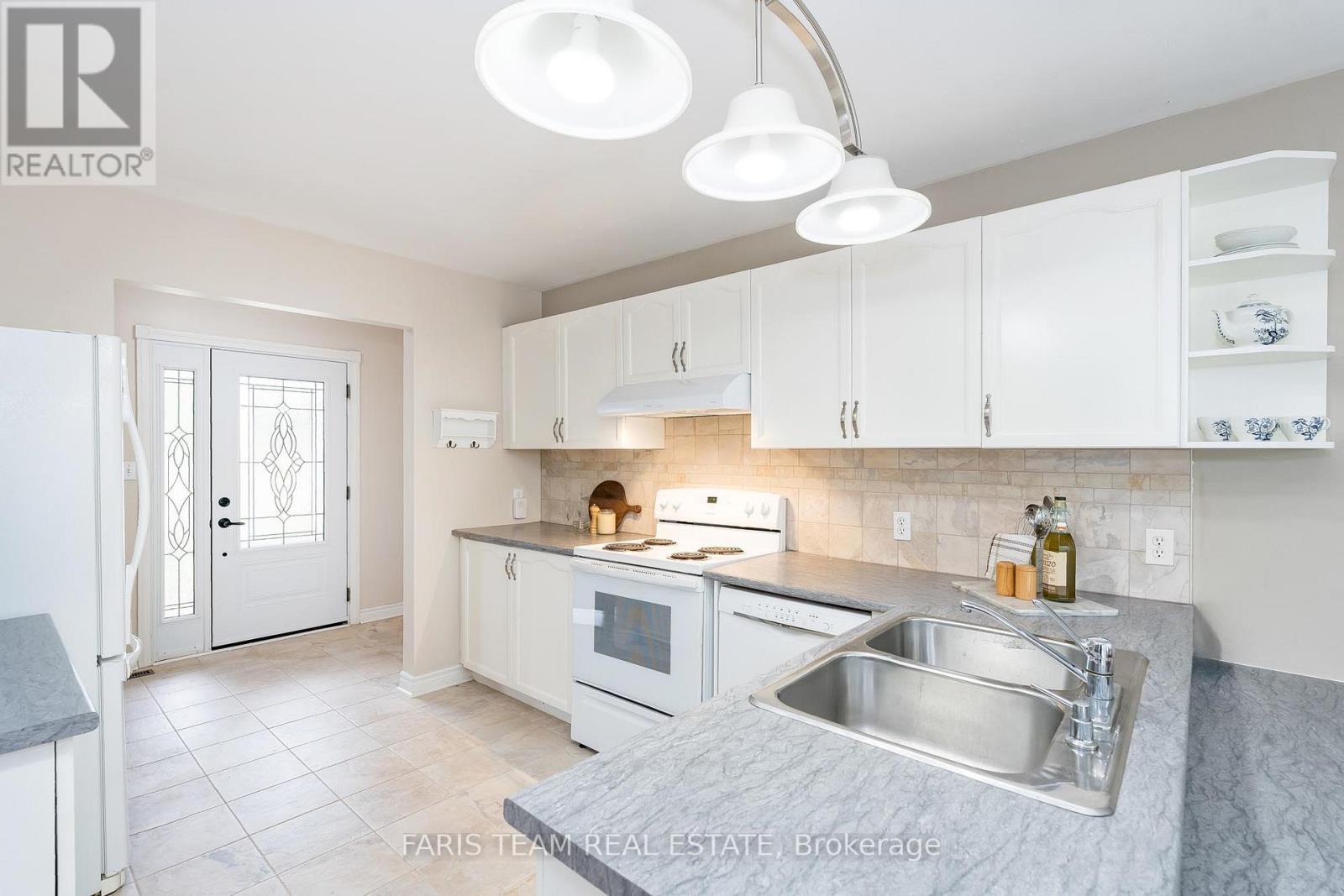 Property at 11 COPELAND STREET image 3