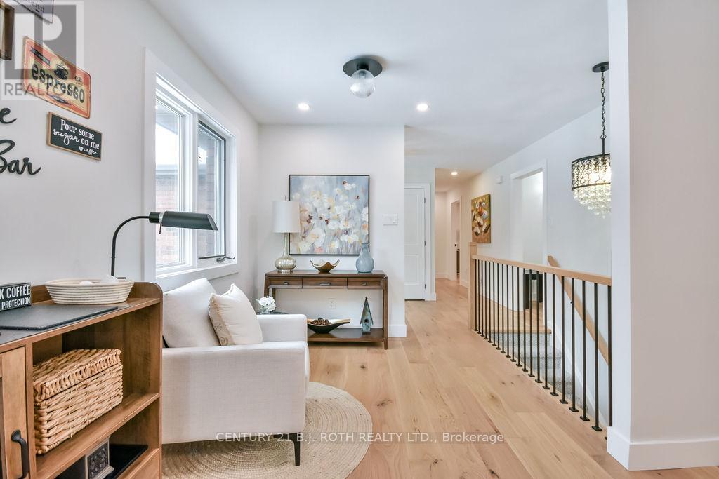 Property at 46 HOLLOWAY LANE image 5