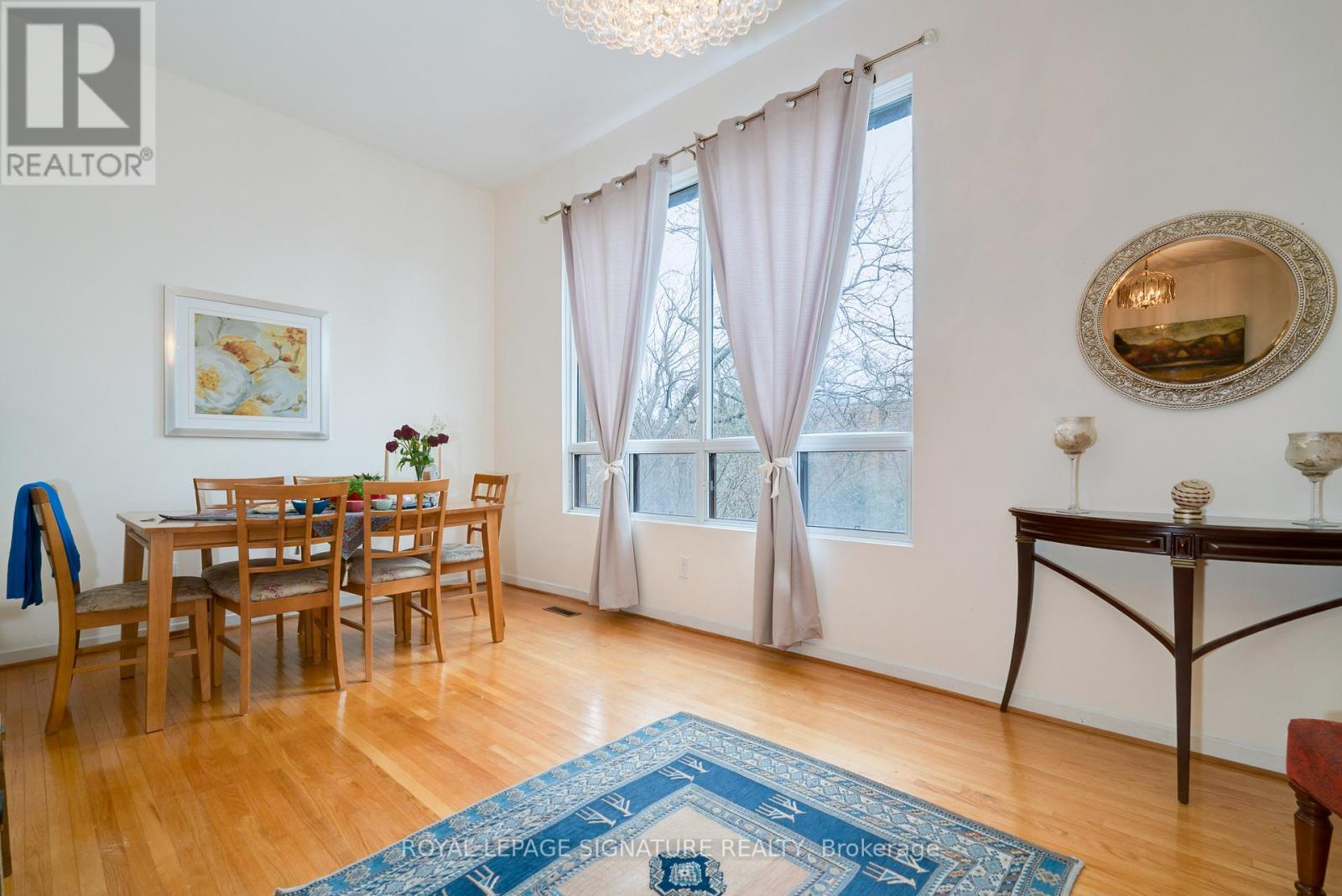 Property at 19 LAURIE SHEPWAY image 4