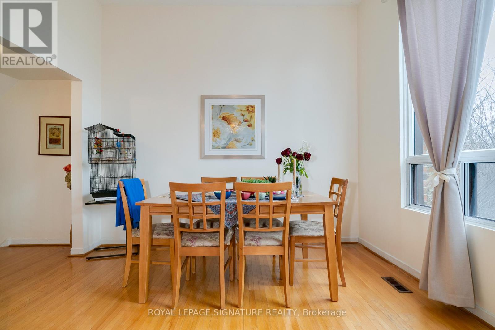 Property at 19 LAURIE SHEPWAY image 5
