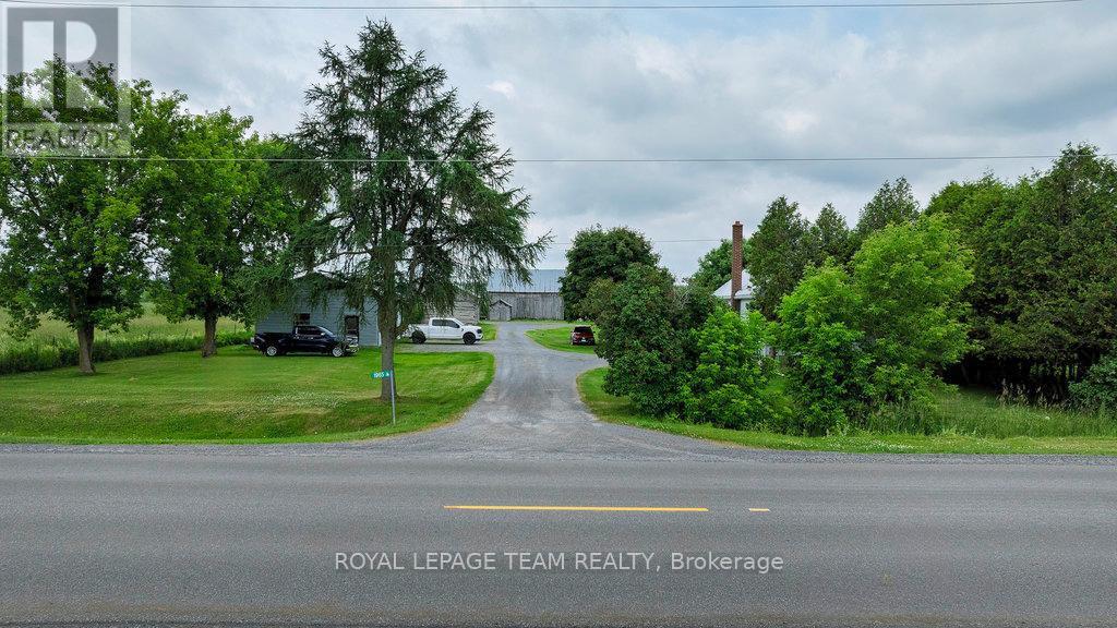 1965 Marchurst Road, Ottawa, Ontario  K2K 1X7 - Photo 3 - X12235755