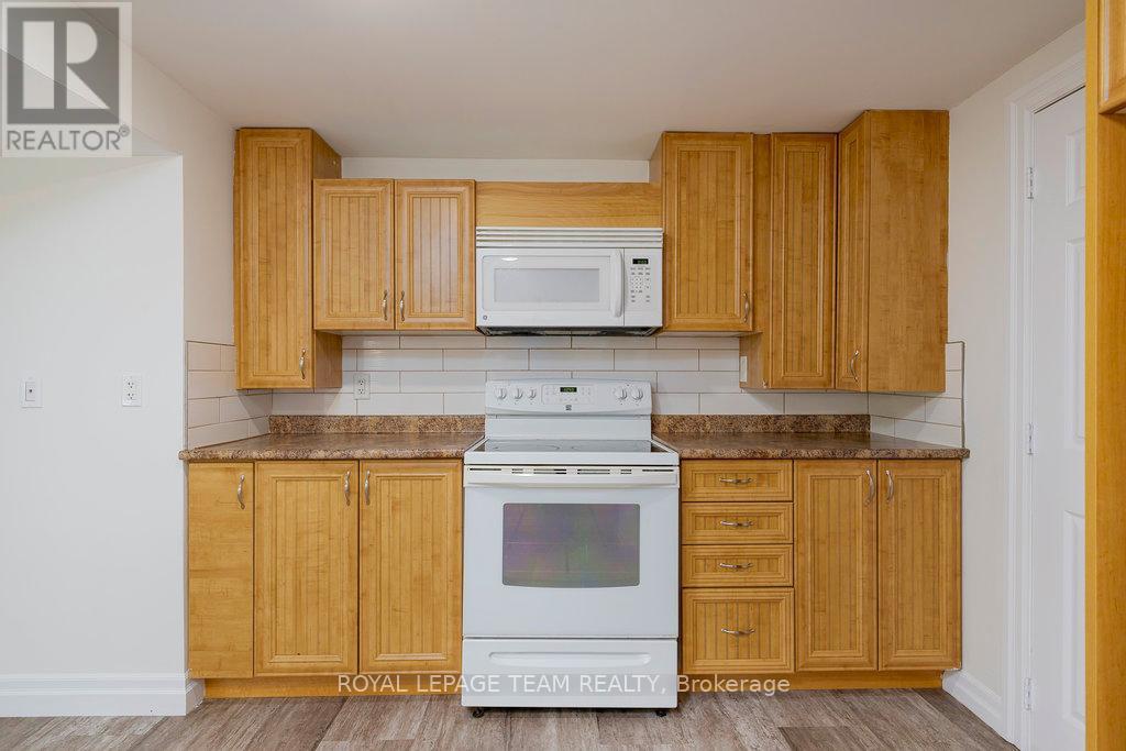 517 Donald B. Munro Drive, Ottawa, Ontario  K0A 1L0 - Photo 28 - X12235757