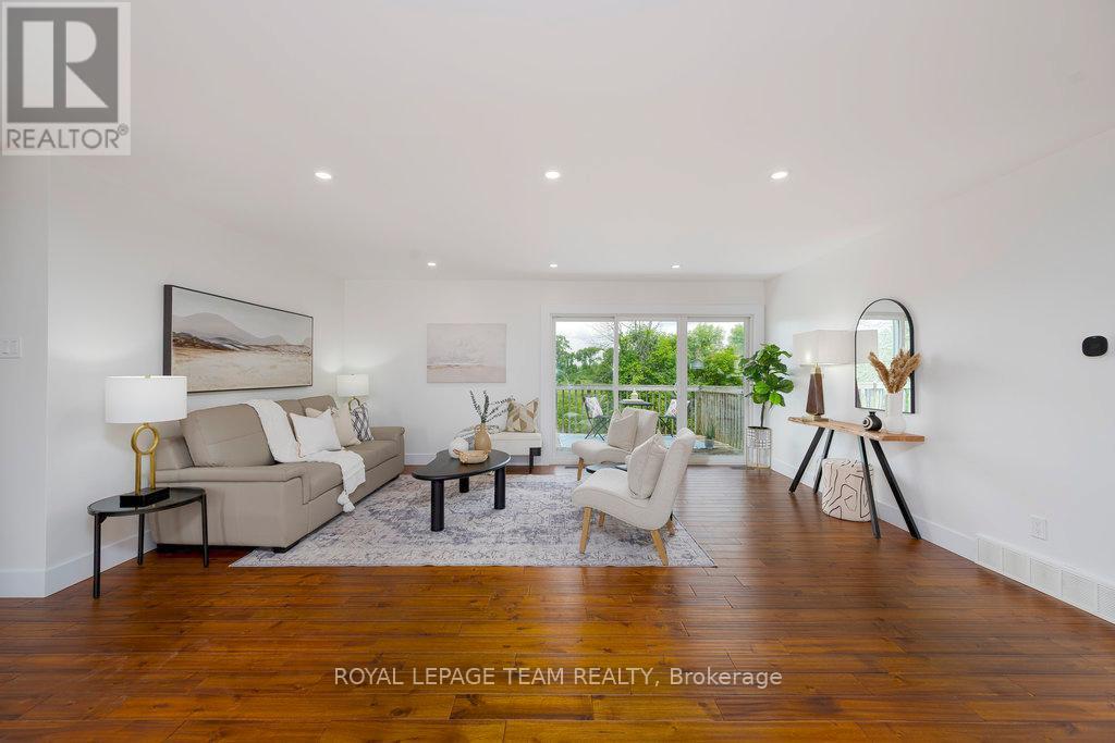 Property at 517 DONALD B. MUNRO DRIVE image 3