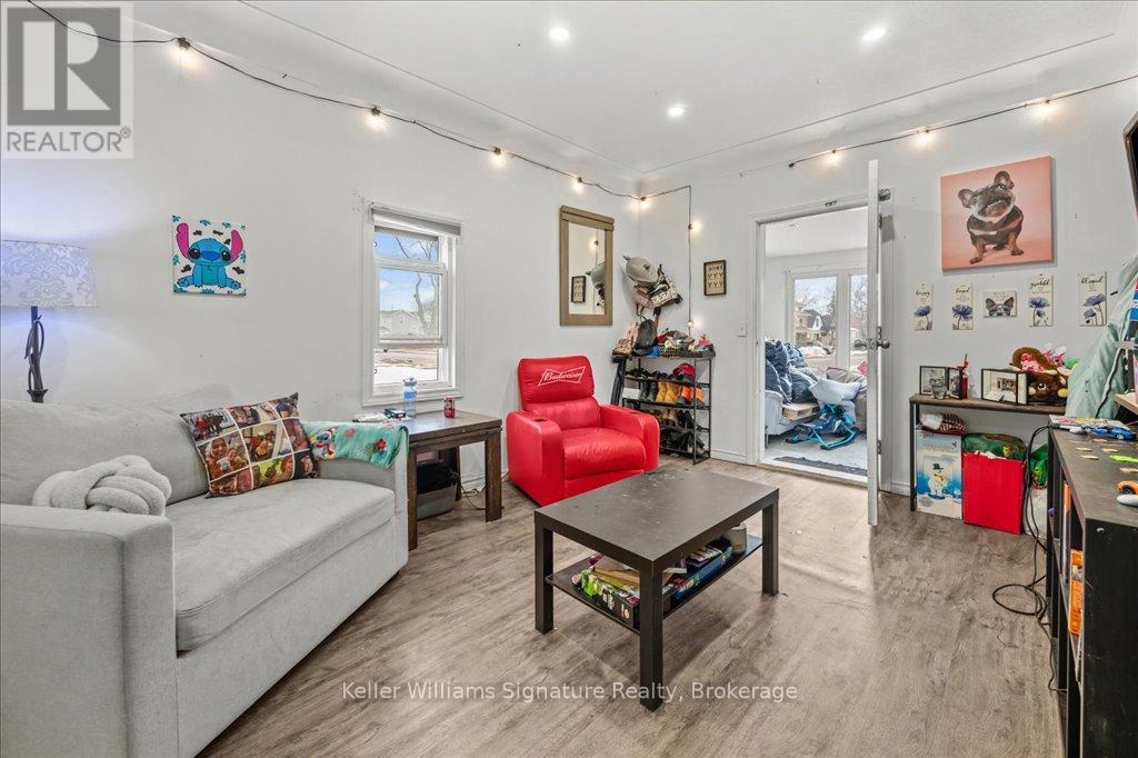 Property at 5000 BRIDGE STREET image 4