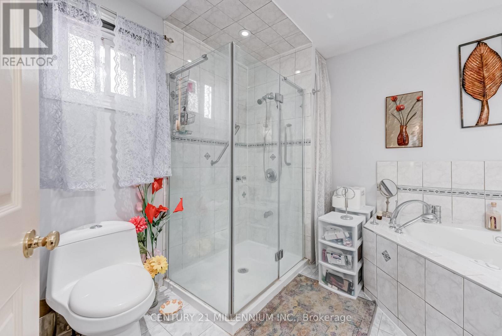 61 Castlehill Road, Brampton, Ontario  L6X 4C9 - Photo 18 - W12235084