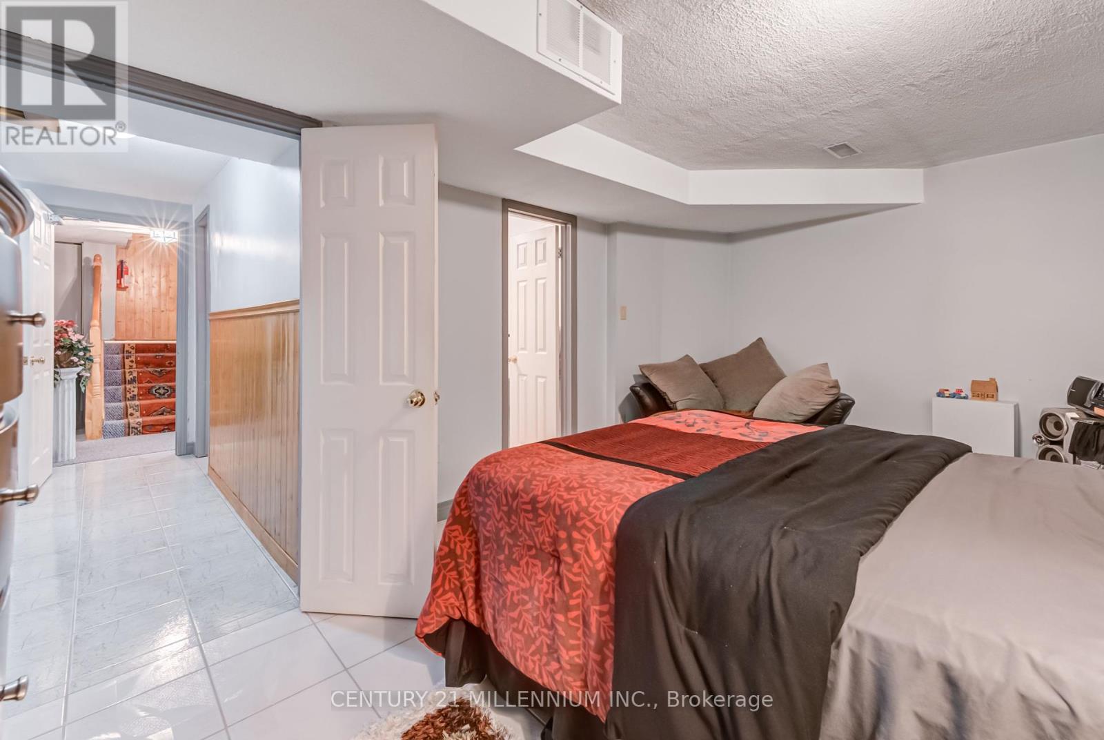 61 Castlehill Road, Brampton, Ontario  L6X 4C9 - Photo 33 - W12235084