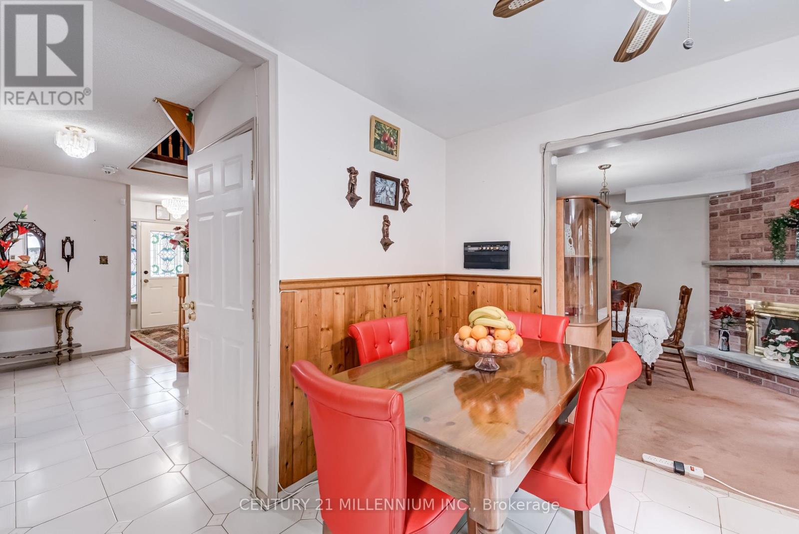 61 Castlehill Road, Brampton, Ontario  L6X 4C9 - Photo 9 - W12235084
