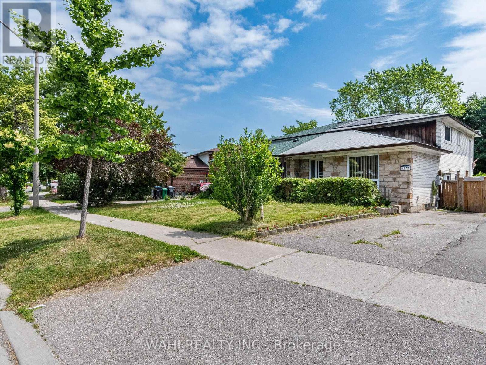 Property at 6872 DARCEL AVENUE image 2