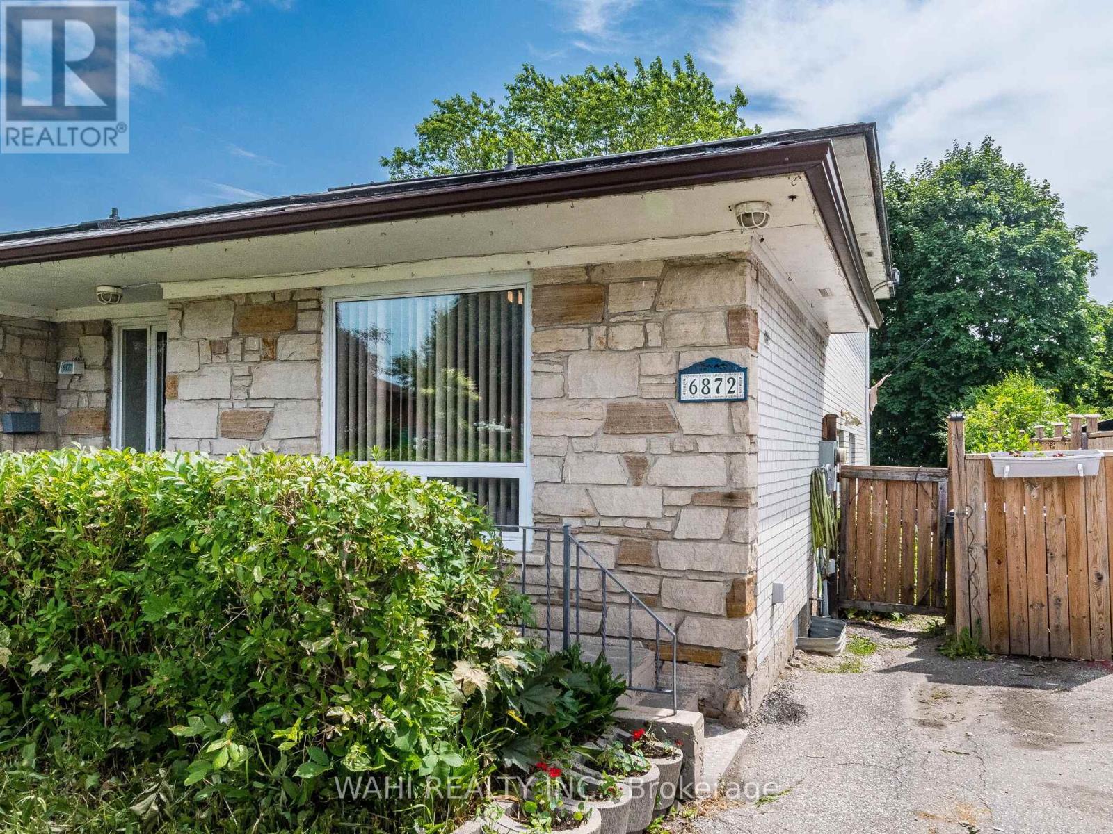 Property at 6872 DARCEL AVENUE image 5