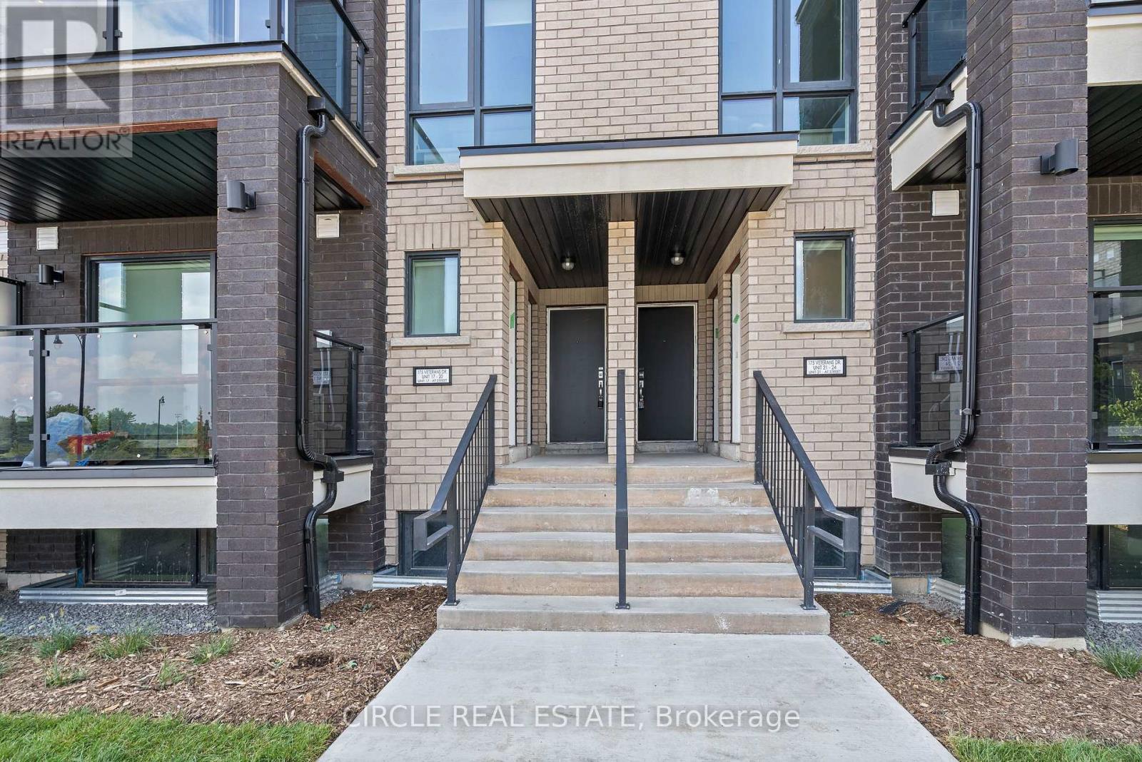 Property at 20 - 175 VETERANS DRIVE image 2
