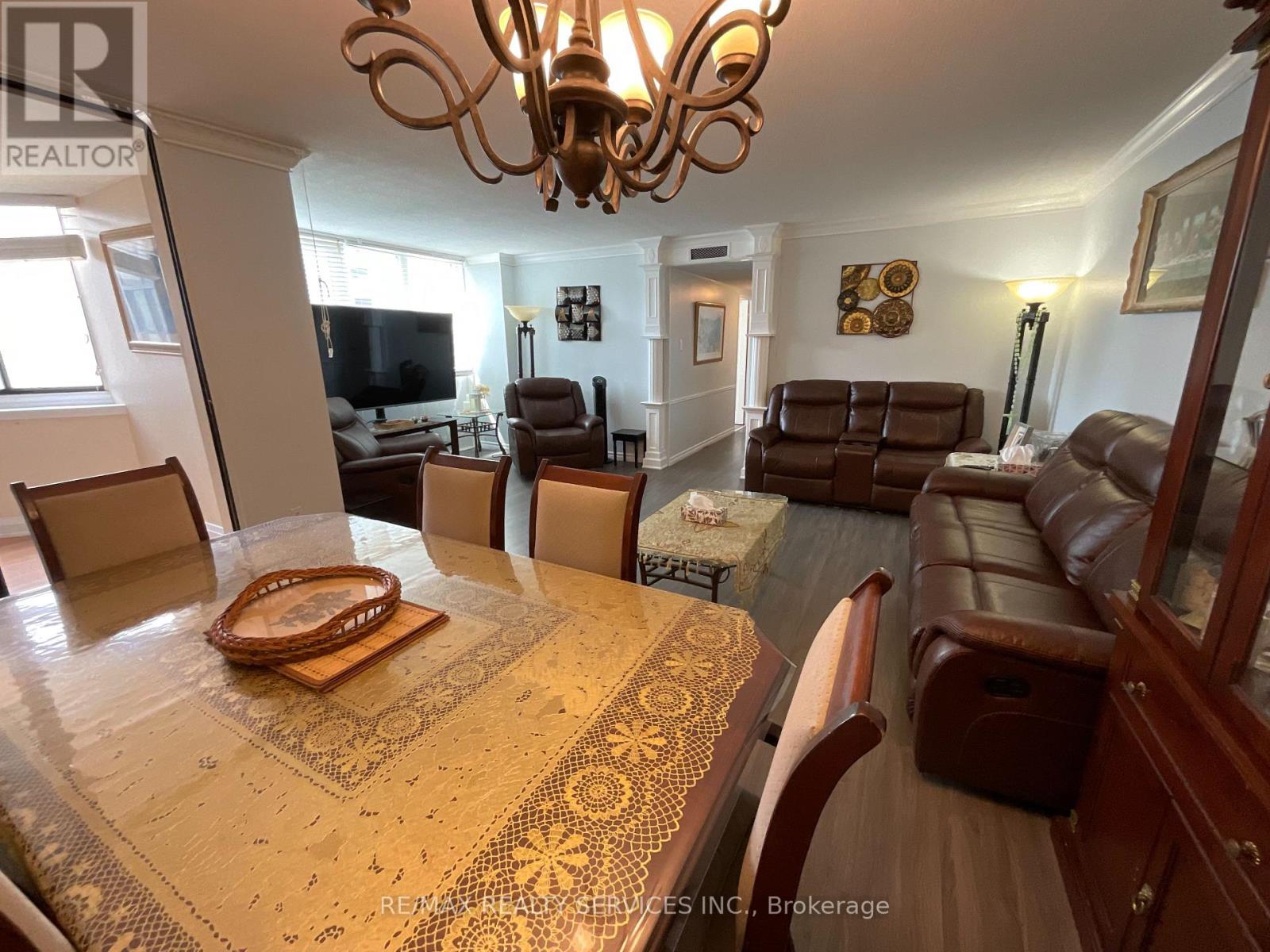 706 - 2323 Confederation Parkway, Mississauga, Ontario  L5B 1R6 - Photo 13 - W12235298