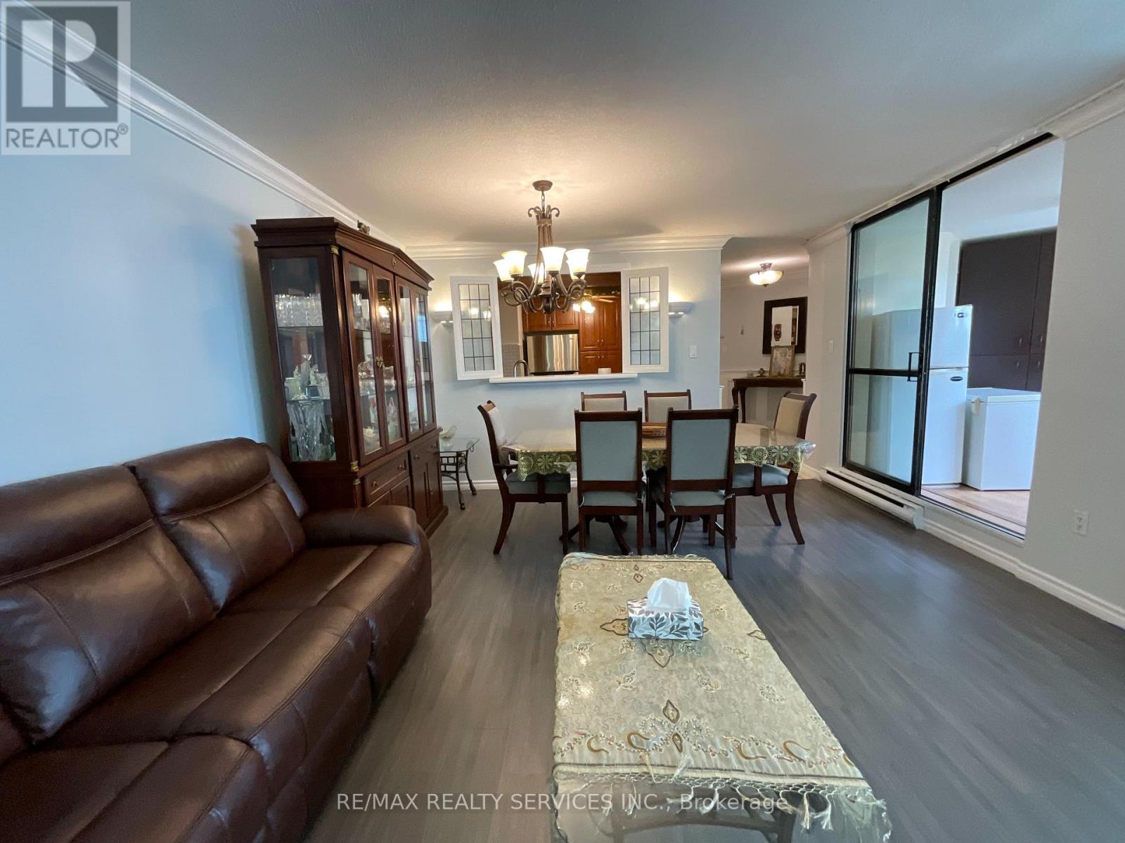 706 - 2323 Confederation Parkway, Mississauga, Ontario  L5B 1R6 - Photo 16 - W12235298