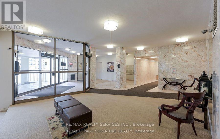 706 - 2323 Confederation Parkway, Mississauga, Ontario  L5B 1R6 - Photo 3 - W12235298