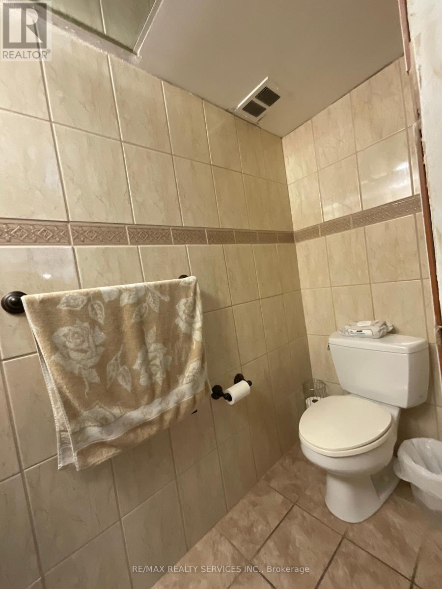 706 - 2323 Confederation Parkway, Mississauga, Ontario  L5B 1R6 - Photo 30 - W12235298