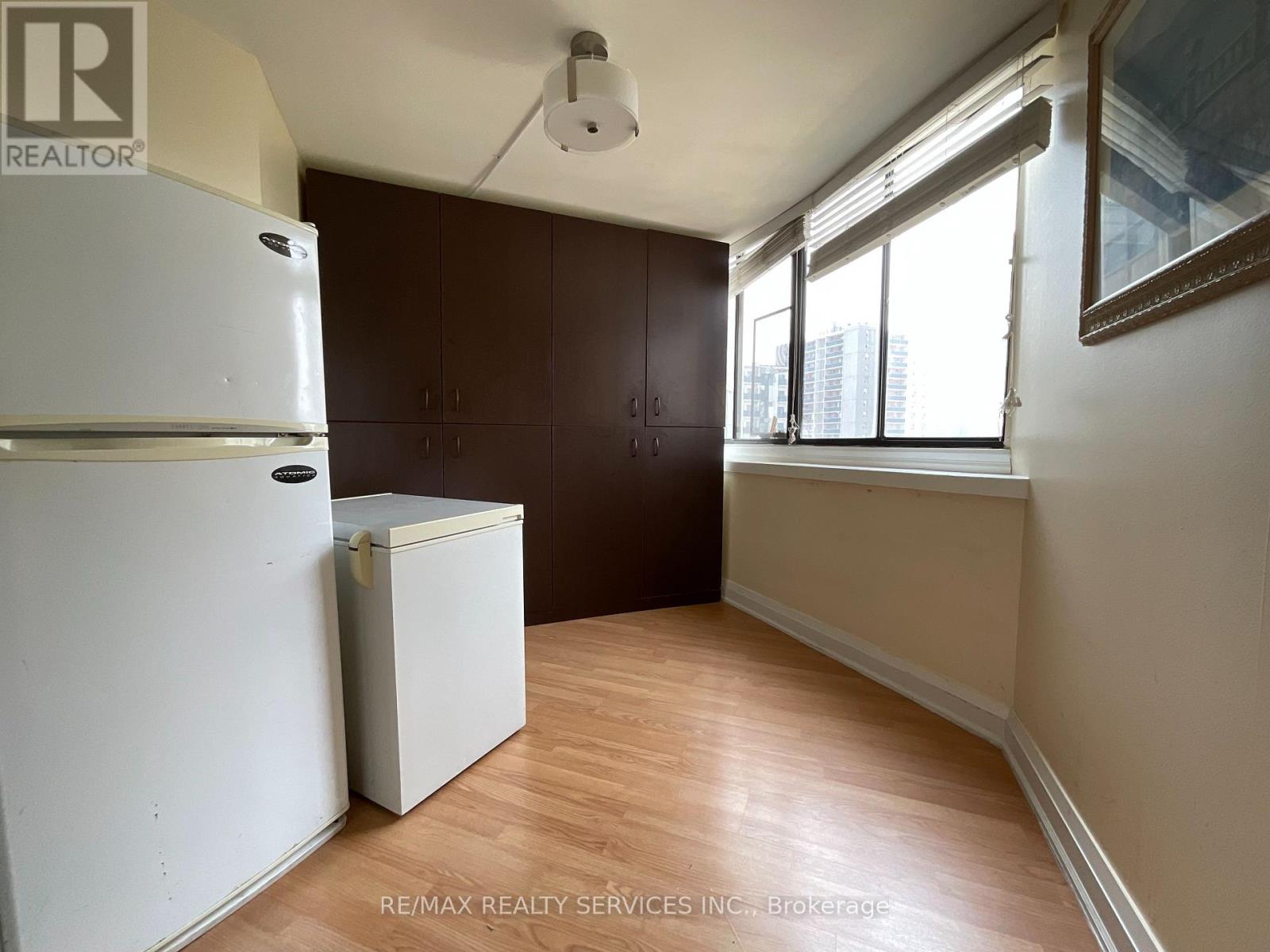 706 - 2323 Confederation Parkway, Mississauga, Ontario  L5B 1R6 - Photo 33 - W12235298