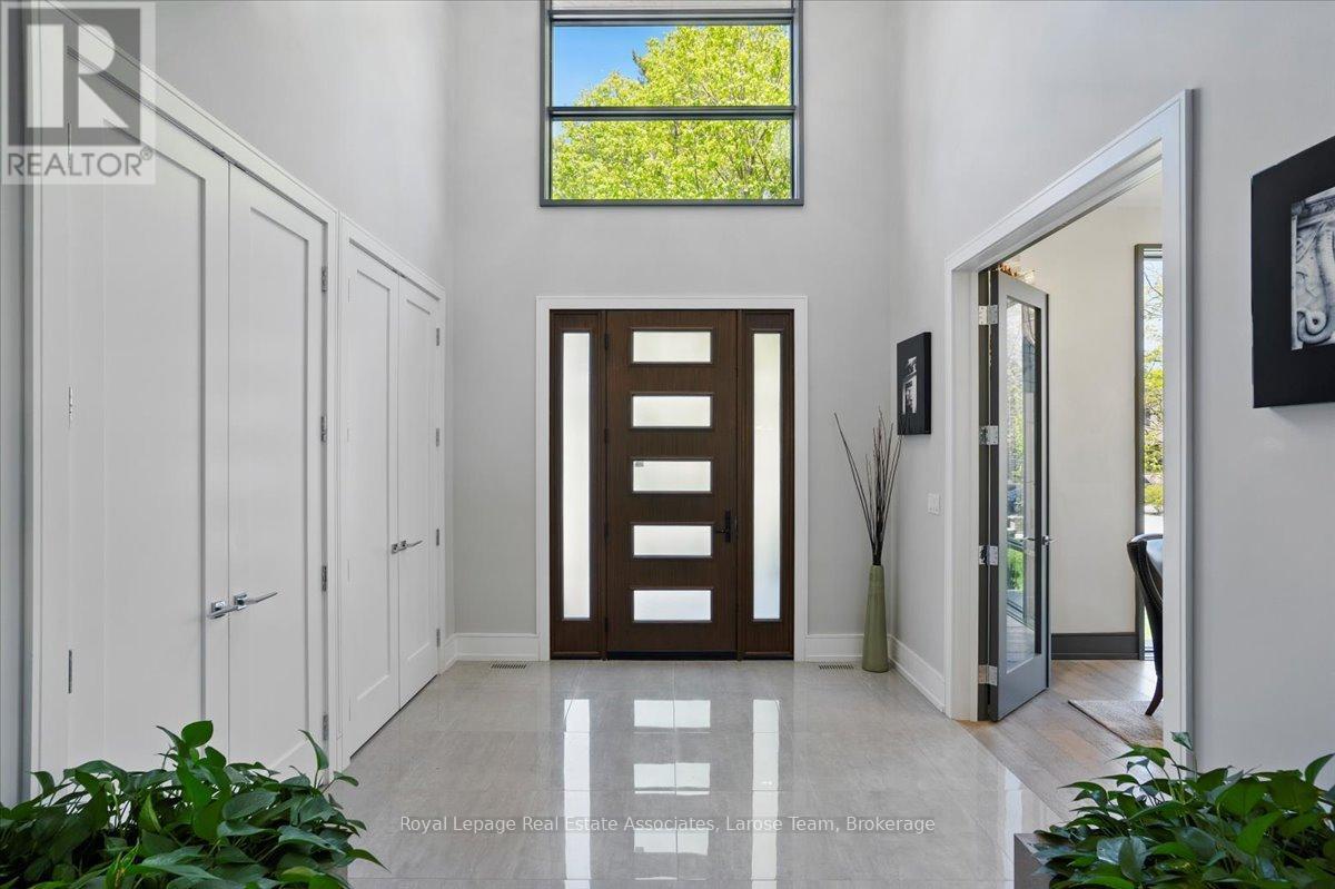 Property at 16 MAPLE AVENUE S image 5