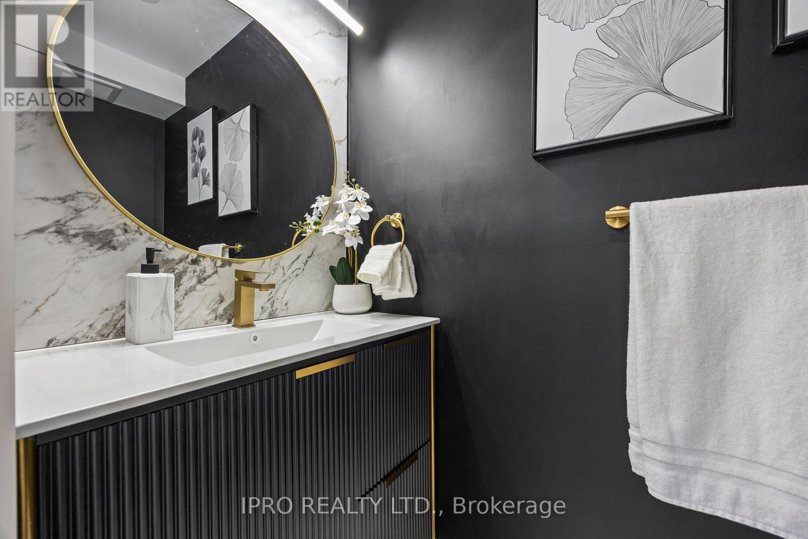 Property at 3049 GOLDEN ORCHARD DRIVE image 4
