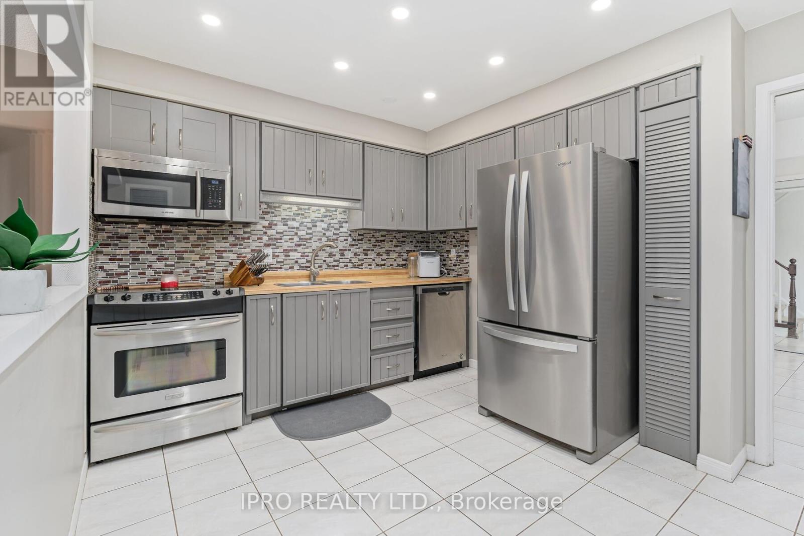Property at 2734 LOS PALMAS COURT image 5