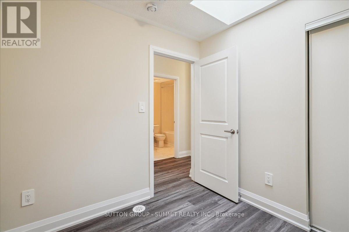 105 - 1593 Rose Way, Milton, Ontario  L9T 7E7 - Photo 21 - W12235624