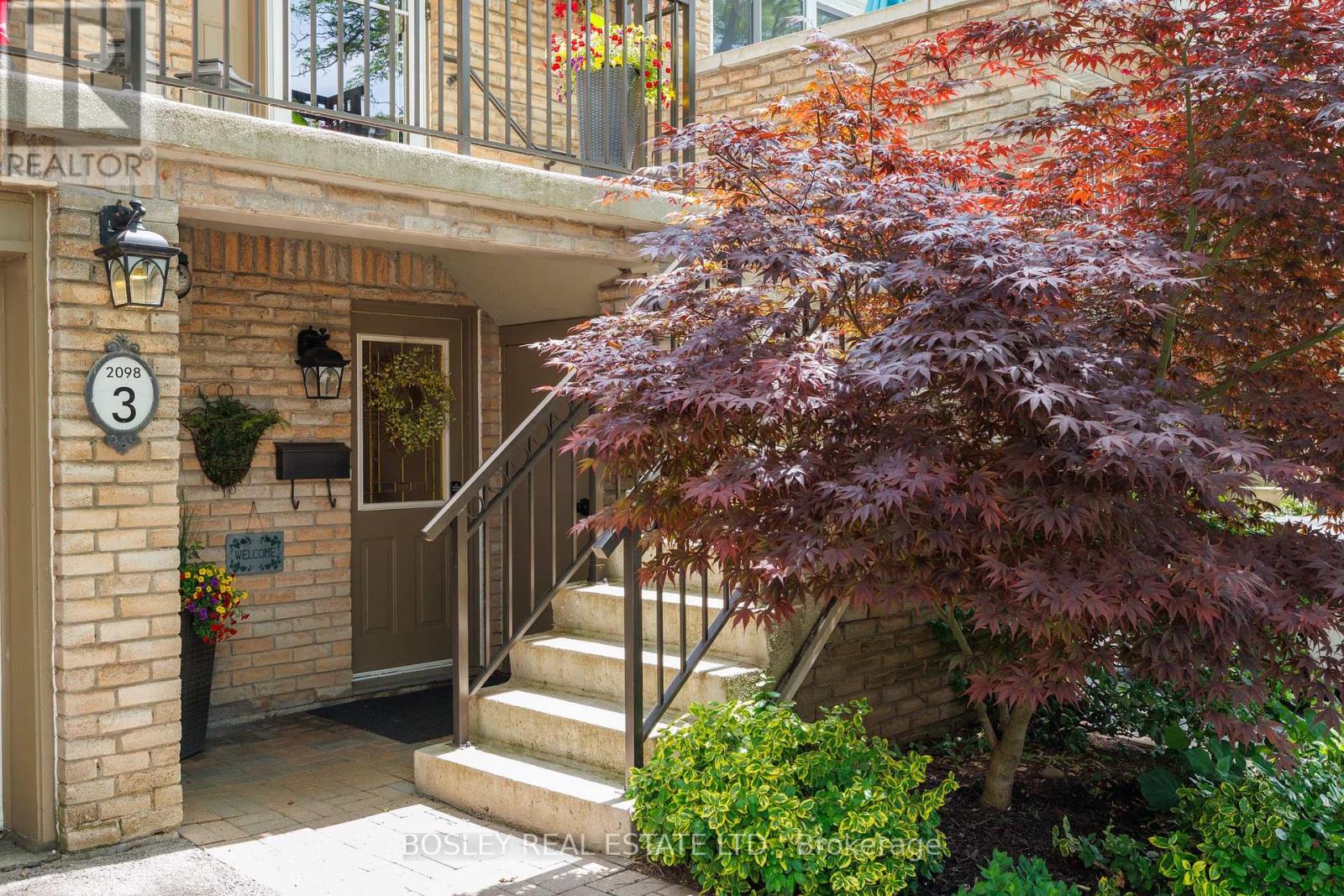 Property at 3 - 2098 MARINE DRIVE W image 2