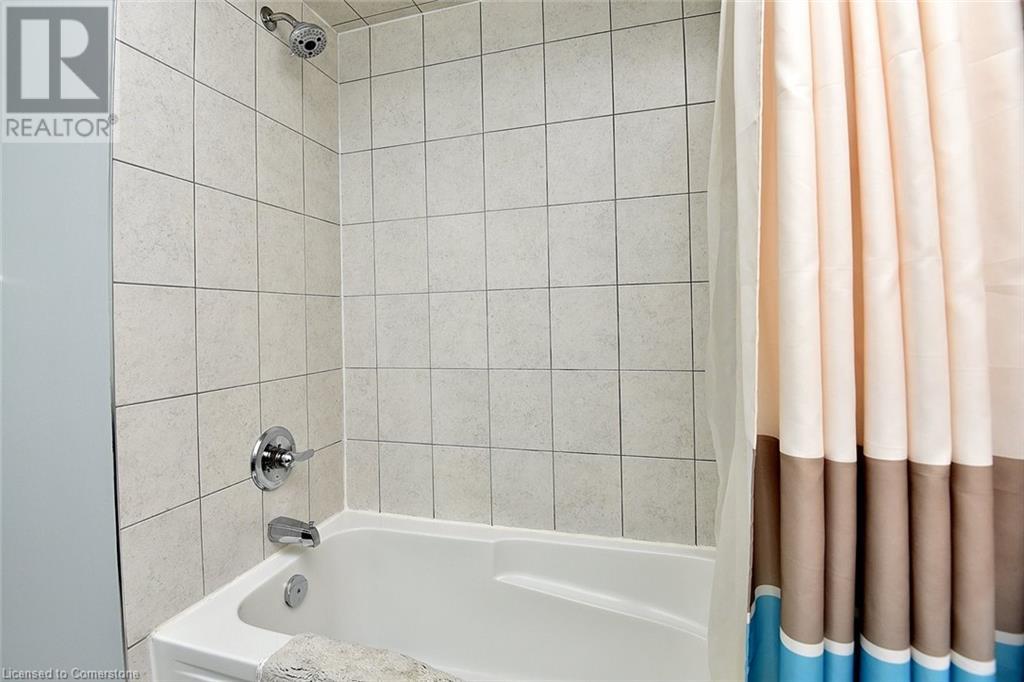 82 Chaumont Drive, Stoney Creek, Ontario  L8J 1K5 - Photo 39 - 40743628