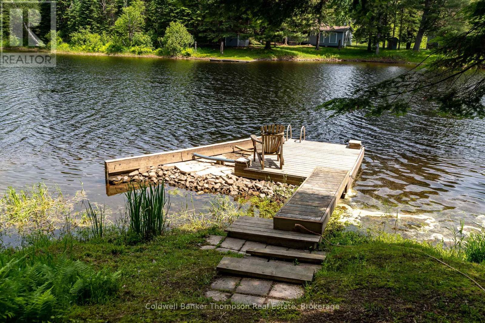 57 Hiawatha Drive, Huntsville, Ontario  P0B 1L0 - Photo 3 - X12235800