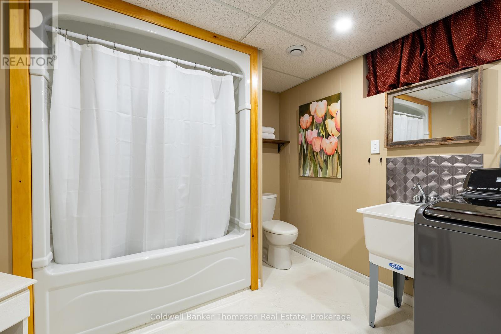 57 Hiawatha Drive, Huntsville, Ontario  P0B 1L0 - Photo 31 - X12235800