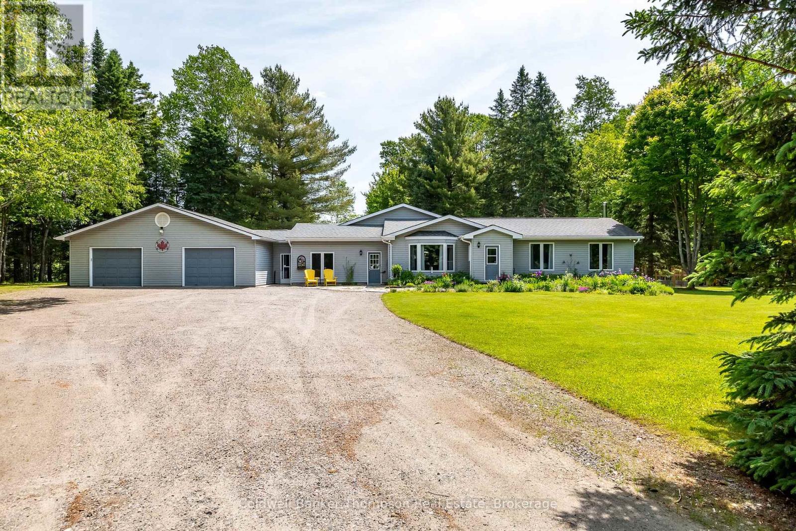 57 Hiawatha Drive, Huntsville, Ontario  P0B 1L0 - Photo 4 - X12235800